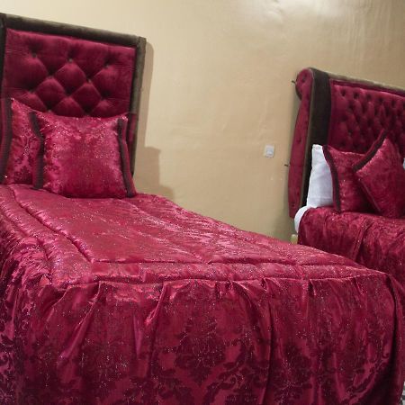 Dar El Karaweine Apartment Fez Bagian luar foto